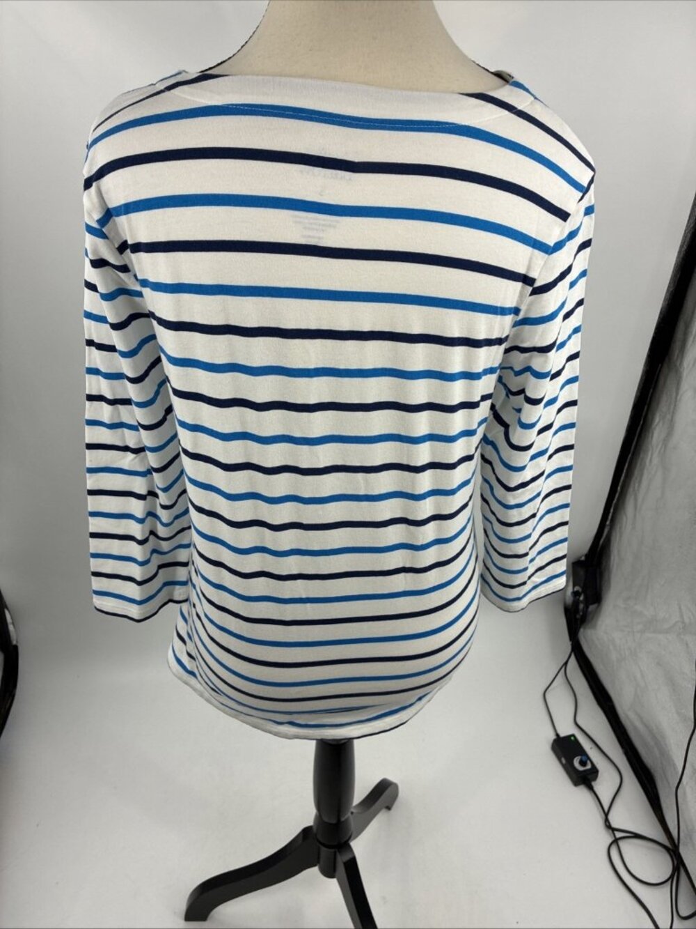 Croft & Barrow Womens Striped Knit Top Blue White 3/4 Sleeve Surplice Neck S - Picture 8 of 9